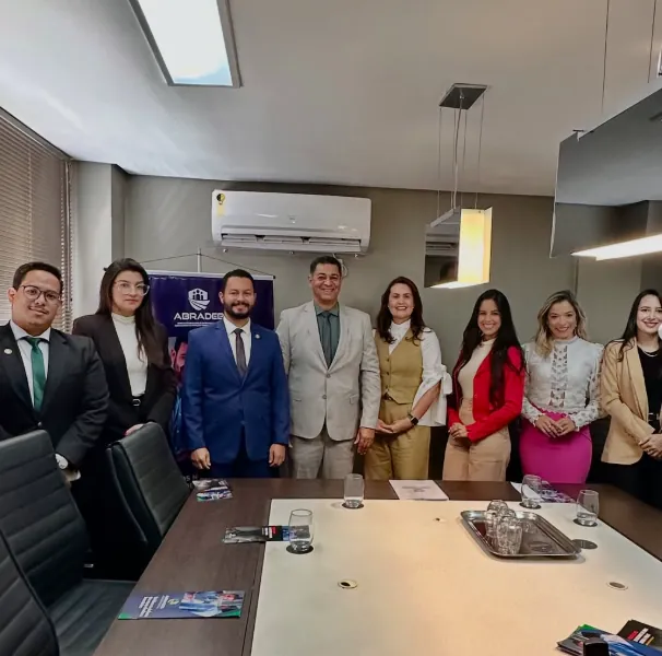 ABRADEB recebe a nova diretoria da Comissão de Direito do Consumidor da OAB Goiás