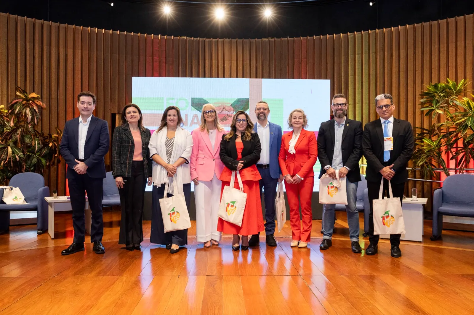 Dr. Leonardo Garcia participa do 1º Fórum Nacional de Superendividamento, em Porto Alegre